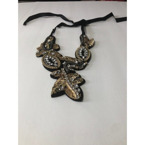 Baroque Statement Necklace - Picture 3 of 6